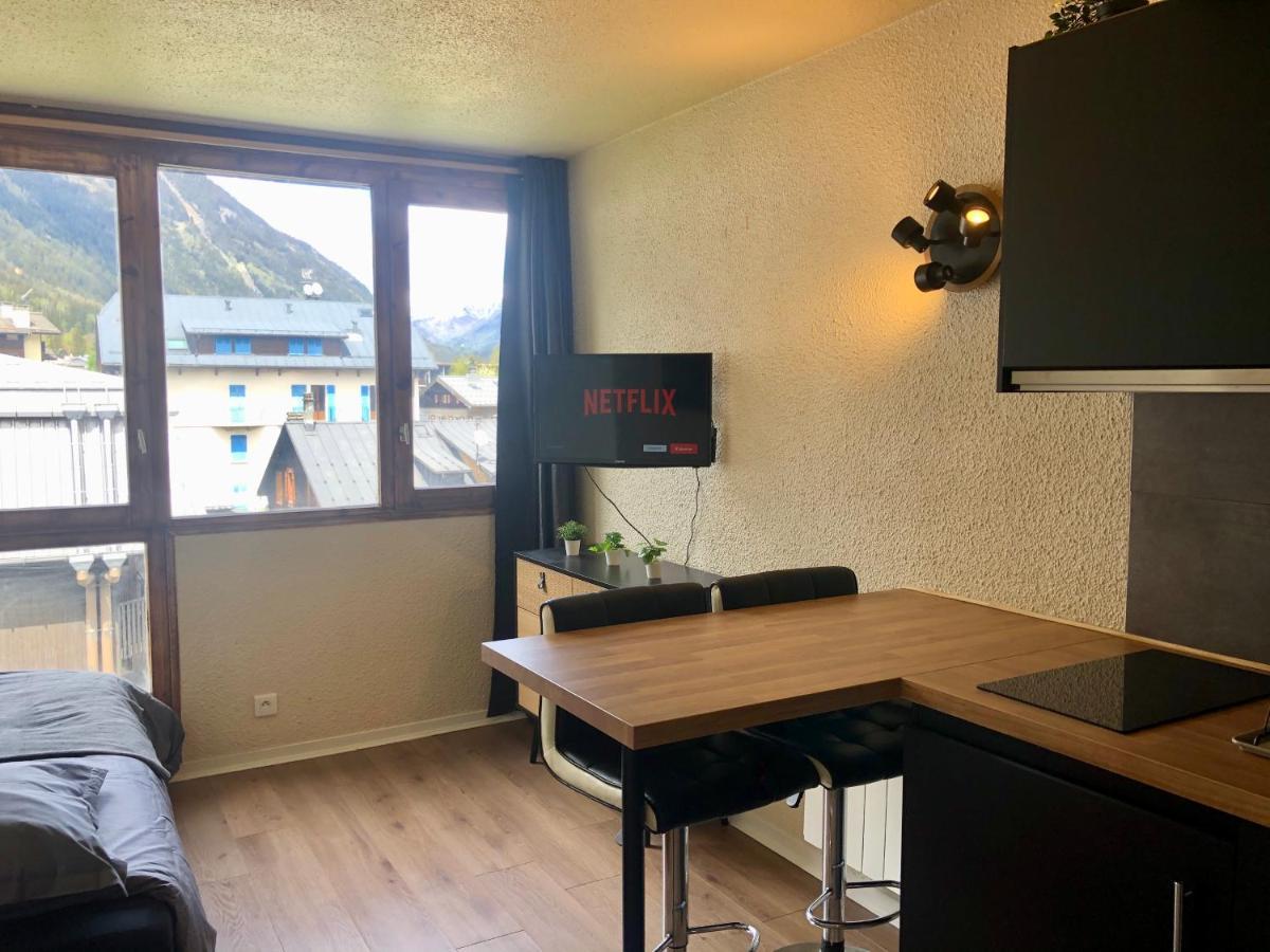 Studio Lumineux Neuf Dans L'Hyper Centre Avec Vue Chamonix Exterior foto